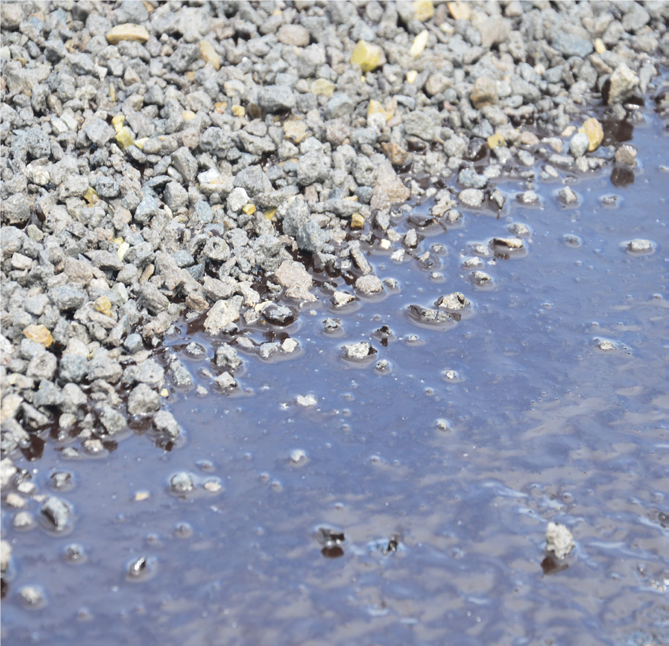 The aggregate of the chip seal laid at Mount Pleasant Rd (Michigan, USA) was well embedded in the CRS-2M emulsion made with Redicote C-580. Picture courtesy of Nouryon.